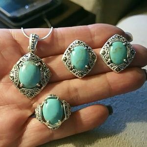 Turquoise jewelry set of necklace ring and earring